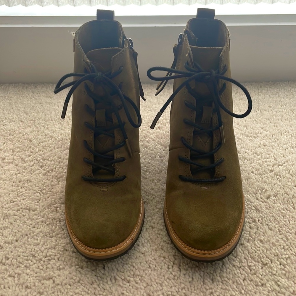 TOMS lace up boots